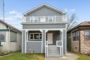 1721 W Arthur Ave, Chicago, IL 60626 - Photo 1