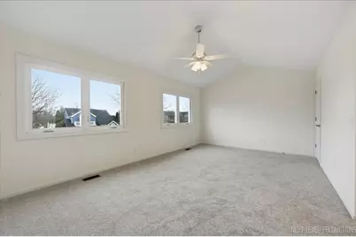 346 Timber Oaks Drive, North Aurora, IL 60542 - Photo 17