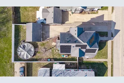 709 N Center Street, Clifton, IL 61727 - Photo 43