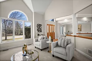 841 Black Walnut Dr, Sugar Grove, IL 60554 - Photo 7