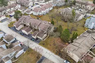 149 Brandywine Ct, Vernon Hills, IL 60061 - Photo 5