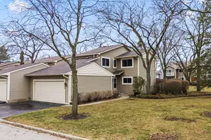 149 Brandywine Ct, Vernon Hills, IL 60061 - Photo 3