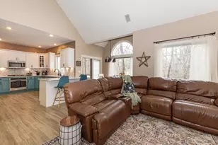 3305 11th St, Moline, IL 51265 - Photo 9