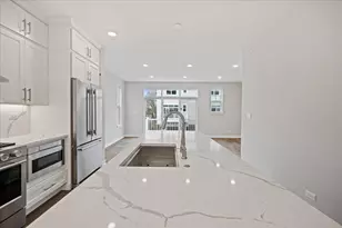 184 Eli Ct, Des Plaines, IL 60016 - Photo 11