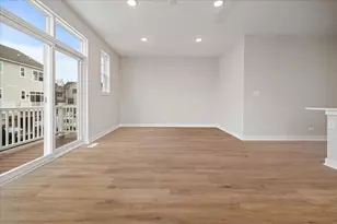 184 Eli Ct, Des Plaines, IL 60016 - Photo 3