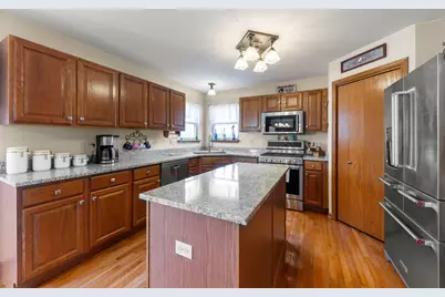 177 Fairfield Drive, Romeoville, IL 60446 - Photo 9