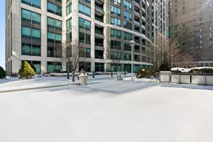 130 N Garland Ct, Chicago, IL 60602 - Photo 35