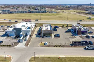 890 Stratford Dr, North Aurora, IL 60542 - Photo 51