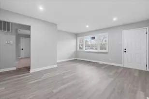 877 163rd St, Calumet City, IL 60409 - Photo 5