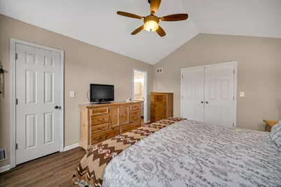 90 Copperwood Drive, Buffalo Grove, IL 60089 - Photo 11