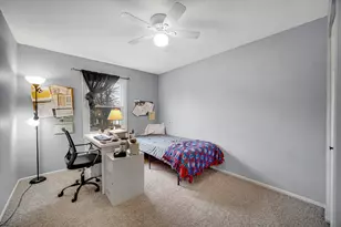 90 Copperwood Dr, Buffalo Grove, IL 60089 - Photo 15