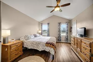 90 Copperwood Dr, Buffalo Grove, IL 60089 - Photo 9