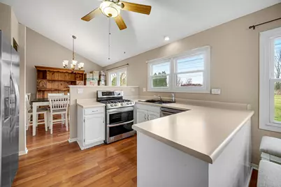 90 Copperwood Drive, Buffalo Grove, IL 60089 - Photo 5