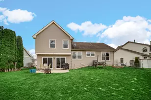 90 Copperwood Dr, Buffalo Grove, IL 60089 - Photo 21