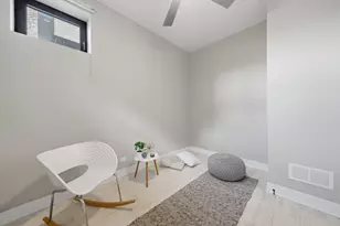 2245 N Rockwell St, Chicago, IL 60647 - Photo 21