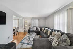 18024 Marlin Ln, Homewood, IL 60430 - Photo 3