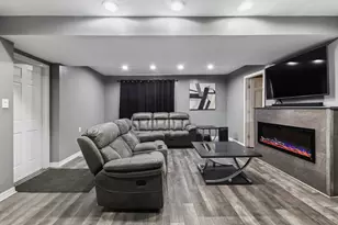 18024 Marlin Ln, Homewood, IL 60430 - Photo 9