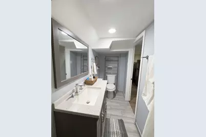 5549 N Parkside Avenue, Chicago, IL 60630 - Photo 15