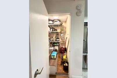 5549 N Parkside Avenue, Chicago, IL 60630 - Photo 9