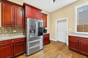 4403 S Prairie Ave, Chicago, IL 60653 - Photo 9