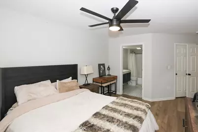 1719 Autumn Avenue #B, Schaumburg, IL 60193 - Photo 15