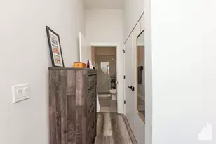 2317 N Clark St, Chicago, IL 60614 - Photo 13