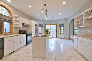 244 S Linden Ave, Elmhurst, IL 60126 - Photo 11