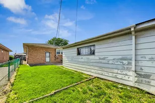 295 Prairie Ave, Calumet City, IL 60409 - Photo 39