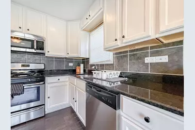 812 Mulford Lane, Joliet, IL 60431 - Photo 9