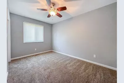 812 Mulford Lane, Joliet, IL 60431 - Photo 15