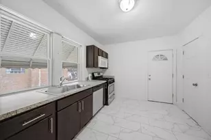 2728 Grove Ave, Berwyn, IL 60402 - Photo 15