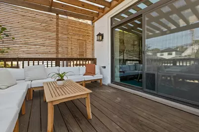 3346 W Cullom Avenue, Chicago, IL 60618 - Photo 21