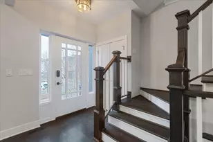 3346 W Cullom Ave, Chicago, IL 60618 - Photo 17