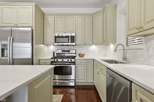 1917 W Potomac Ave, Chicago, IL 60622 - Photo 7