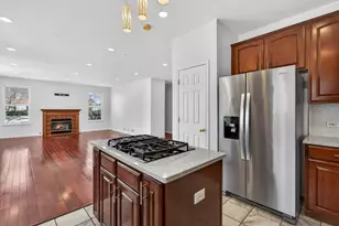 1590 Russell Dr, Hoffman Estates, IL 60192 - Photo 11