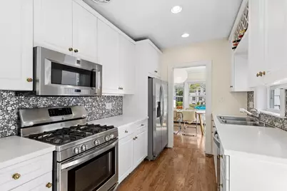 574 Orchard Lane, Winnetka, IL 60093 - Photo 9