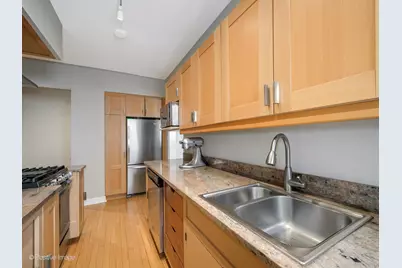 5555 N Sheridan Road #1717, Chicago, IL 60640 - Photo 7