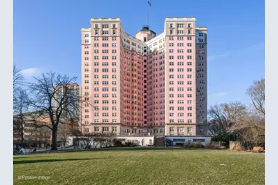 5555 N Sheridan Road #1717, Chicago, IL 60640 - Photo 1