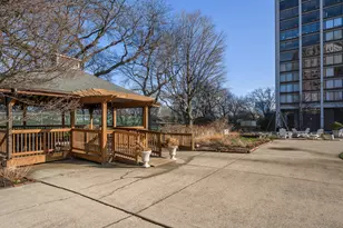 5555 N Sheridan Rd, Chicago, IL 60640 - Photo 21