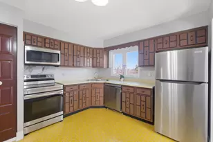 9332 Landings Ln, Des Plaines, IL 60016 - Photo 9