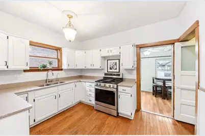 1010 S Ridgeland Avenue, Oak Park, IL 60304 - Photo 7