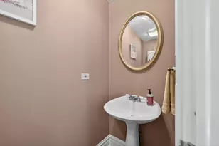 323 Hawthorne Blvd, Glen Ellyn, IL 60137 - Photo 25