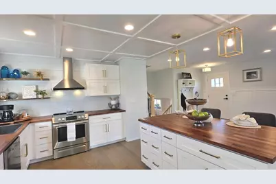 2815 Cooper Court, Woodridge, IL 60517 - Photo 13