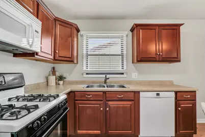 537 Lincoln Avenue, Grayslake, IL 60030 - Photo 9