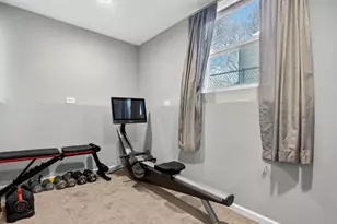 14 Devonshire Cir, Elgin, IL 60123 - Photo 15