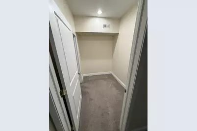 6961 Vine Street #301, Indian Head Park, IL 60525 - Photo 9