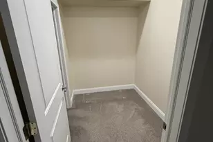 6961 Vine St, Indian Head Park, IL 60525 - Photo 9