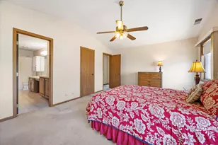 2245 Petworth Ct, Naperville, IL 60565 - Photo 13