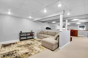 1935 Chesterfield Ln, Aurora, IL 60503 - Photo 23