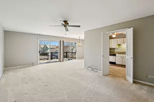 2132 Berkley Ct, Naperville, IL 60565 - Photo 7